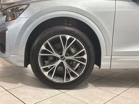 Used 2025 Audi Q8 Premium w/ Convenience Package AWD/4WD image 15