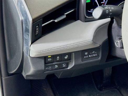 Used 2020 Toyota Avalon Limited w/ Advanced Safety Package FWD image 10
