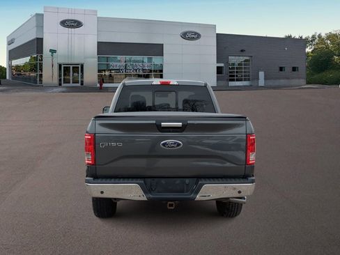 Used 2017 Ford F150 XLT w/ Equipment Group 302A Luxury image 10