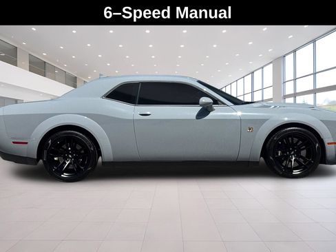 Used 2021 Dodge Challenger R/T Scat Pack RWD image 3