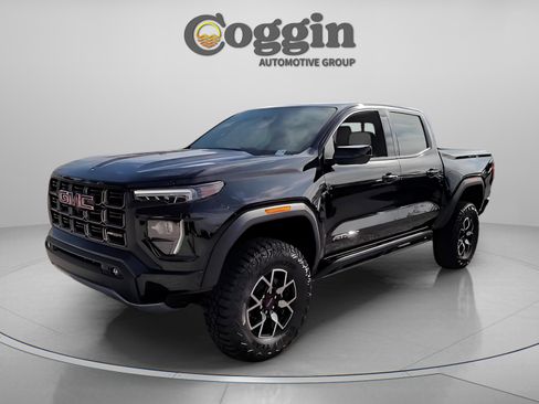 New 2026 GMC Canyon AT4X image 3
