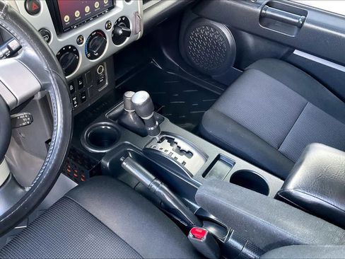 Used 2007 Toyota FJ Cruiser 4WD image 16