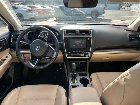 Used 2018 Subaru Outback 2.5i Limited image 10