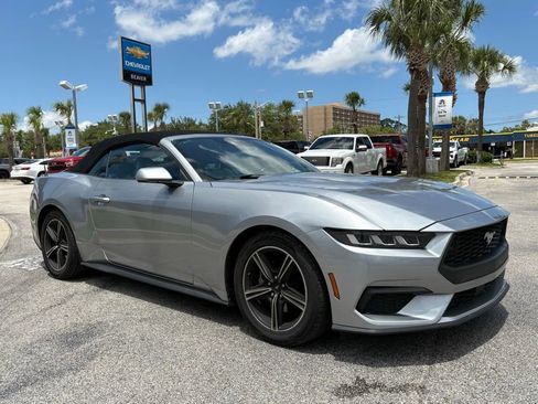 Used 2024 Ford Mustang Premium RWD image 8