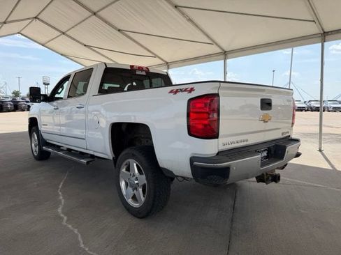 Used 2015 Chevrolet Silverado 2500 LTZ w/ LTZ Plus Package AWD/4WD image 5