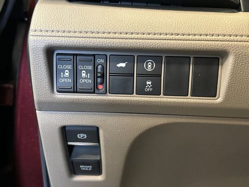 Used 2021 Honda Odyssey EX-L image 17