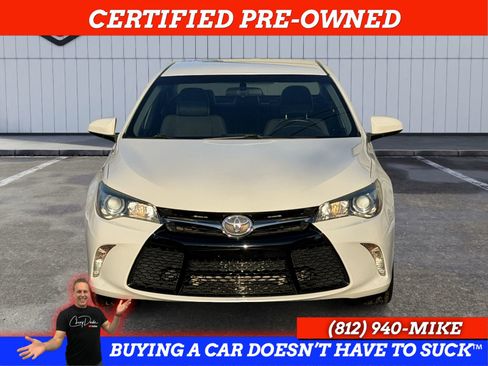 Used 2017 Toyota Camry SE image 11