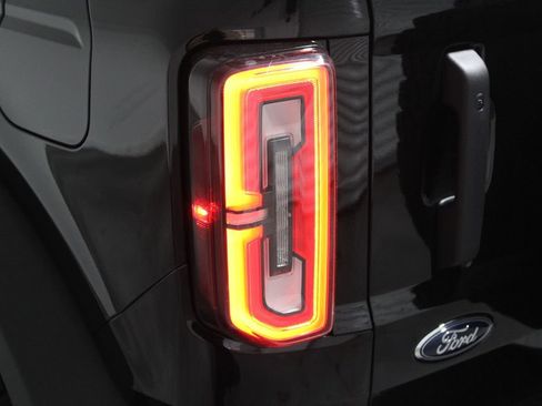 New 2025 Ford Bronco Badlands image 54