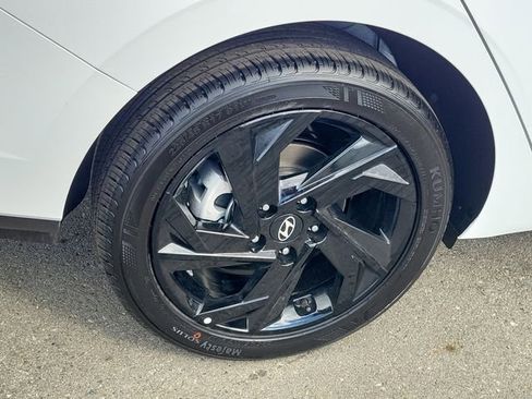 New 2026 Hyundai Elantra Sport FWD image 27