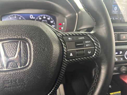 Certified 2024 Honda Civic Touring image 29