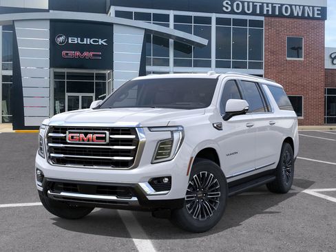New 2026 GMC Yukon XL Elevation image 30