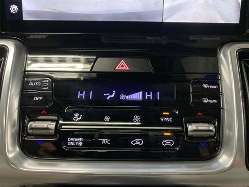 Used 2023 Kia Sorento SX Prestige image 21