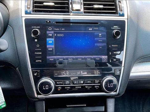 Used 2018 Subaru Outback 2.5i Premium AWD/4WD image 23