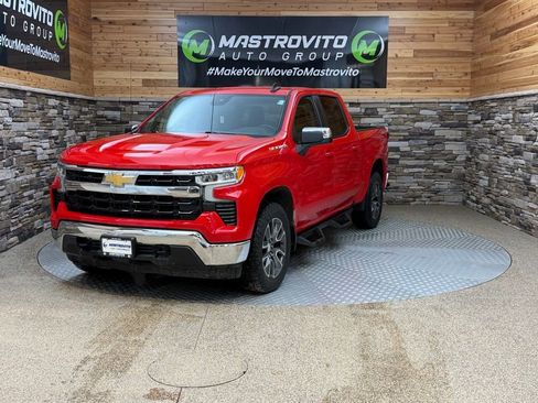 Used 2023 Chevrolet Silverado 1500 LT AWD/4WD image 4