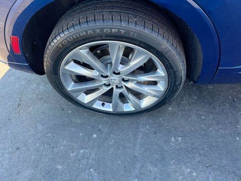 Used 2023 Buick Envision Avenir image 33