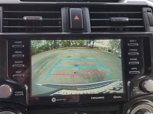 Used 2024 Toyota 4Runner TRD Off-Road image 16