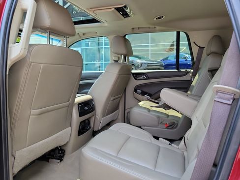 Used 2019 Chevrolet Tahoe LT w/ LT Signature Package AWD/4WD image 26