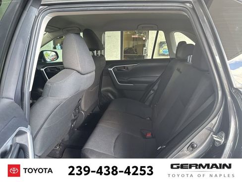Used 2022 Toyota RAV4 LE image 16