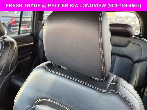 Used 2024 Jeep Grand Cherokee Limited image 23