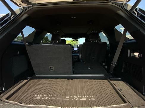 Used 2020 Ford Explorer ST w/ ST Street Pack AWD/4WD image 16