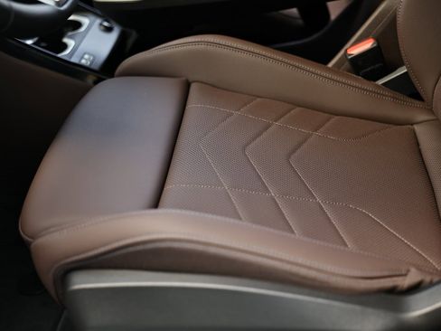 Used 2025 BMW X1 xDrive28i w/ Technology Package image 21