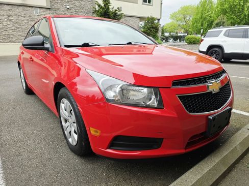 Used 2014 Chevrolet Cruze LS FWD image 7