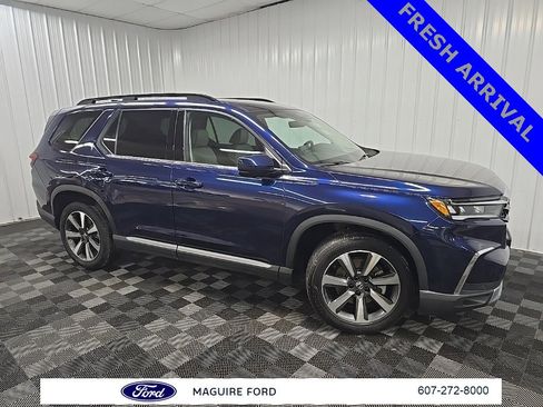 Used 2024 Honda Pilot Elite image 1