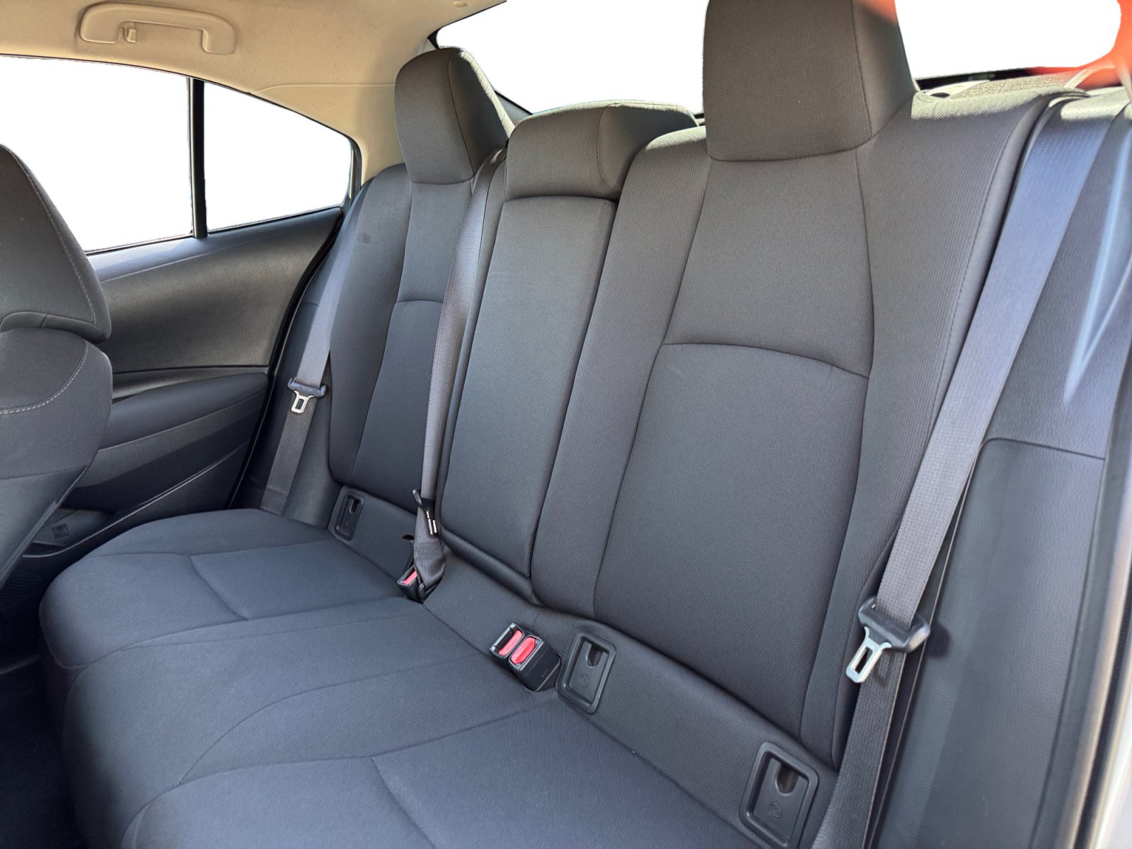 Used 2022 Toyota Corolla LE w/ Carpet Mat Package (TMS) FWD image 13