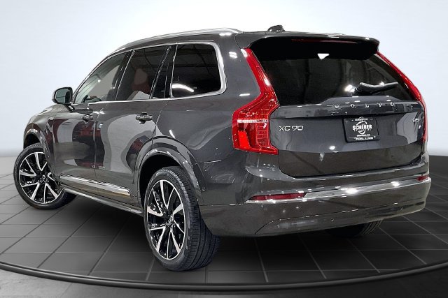 Certified 2024 Volvo XC90 B5 Plus w/ Protection Package AWD/4WD image 16