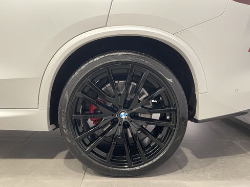 Used 2022 BMW X5 M50i w/ Executive Package AWD/4WD image 8