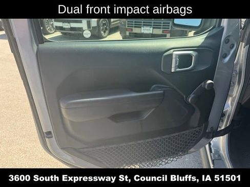 Used 2018 Jeep Wrangler Unlimited Sport AWD/4WD image 18