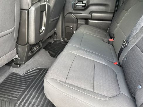 Used 2022 Chevrolet Silverado 1500 LT image 16