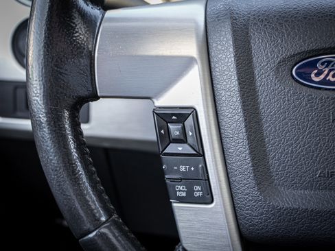 Used 2013 Ford F150 Platinum w/ Max Trailer Tow Pkg image 29