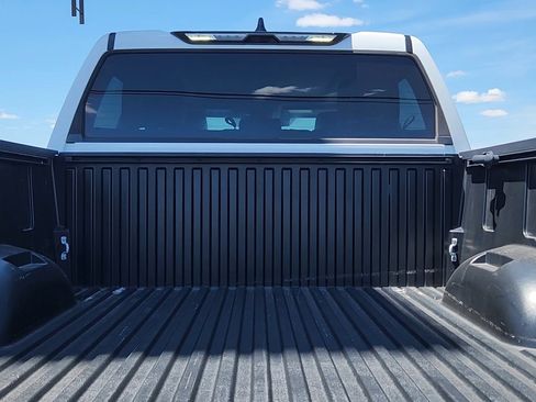 Used 2023 Toyota Tundra Limited AWD/4WD image 20