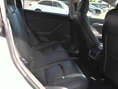 Used 2021 Tesla Model 3 Standard Range Plus RWD image 37