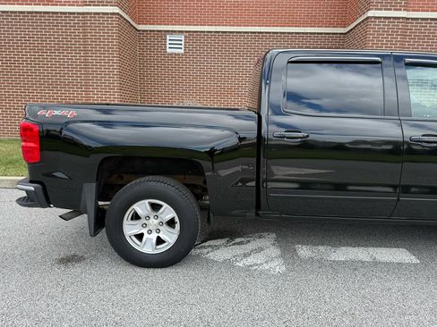 Used 2017 Chevrolet Silverado 1500 LT w/ All Star Edition AWD/4WD image 21