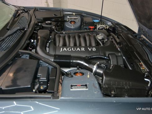 Used 2000 Jaguar XK8 Convertible RWD image 33