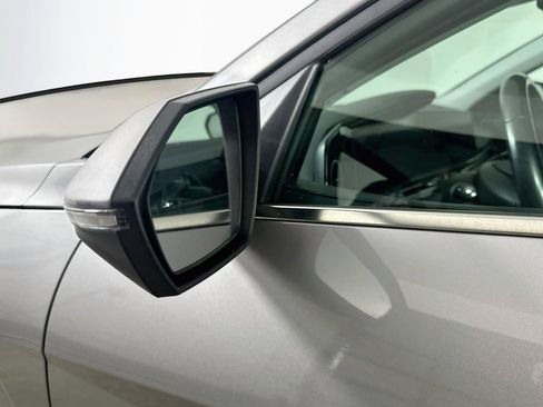 Used 2025 Hyundai Elantra Limited FWD image 38