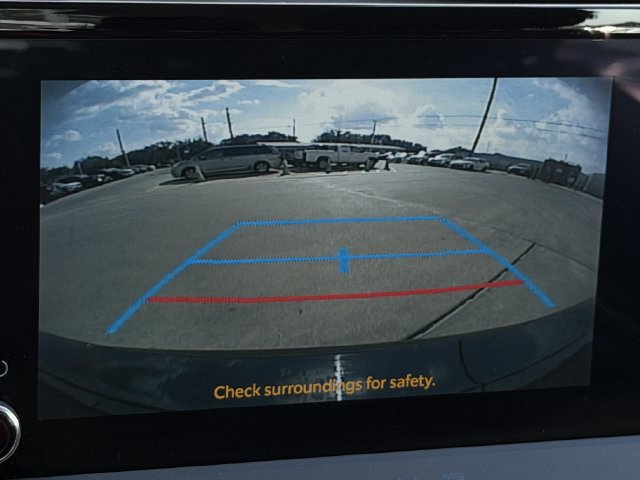 Used 2025 Toyota Prius LE FWD image 19