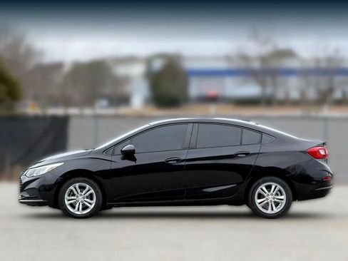 Used 2018 Chevrolet Cruze LS FWD image 8