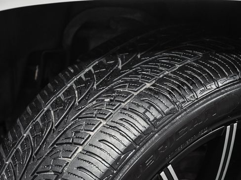 Used 2017 GMC Yukon SLT w/ Open Road Package image 87