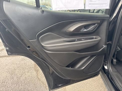 Used 2023 GMC Terrain SLE w/ Driver Convenience Package image 37