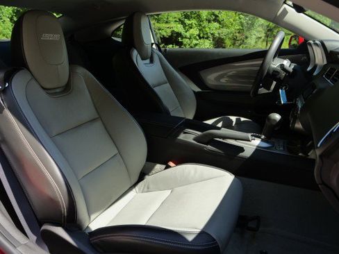 Used 2010 Chevrolet Camaro SS w/ RS Package RWD image 19