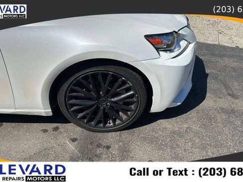 Used 2016 Lexus IS 300 AWD w/ Navigation System Package image 12