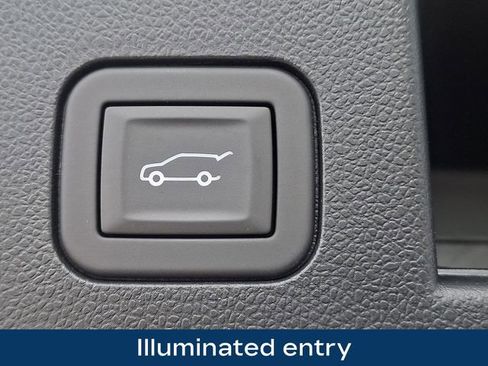 Used 2026 GMC Terrain AT4 w/ Convenience Package III AWD/4WD image 33