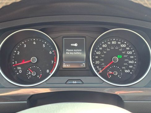 Used 2021 Volkswagen Tiguan SE FWD image 22