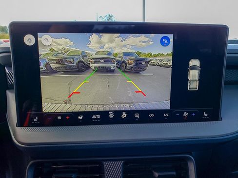 New 2025 Ford Maverick XLT image 10