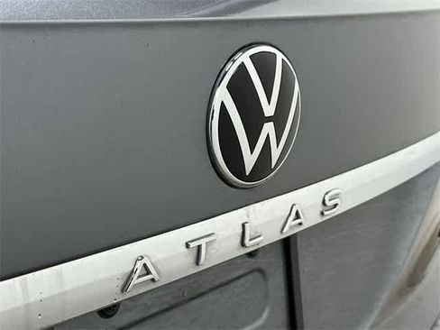 Certified 2023 Volkswagen Atlas Cross Sport SE image 25