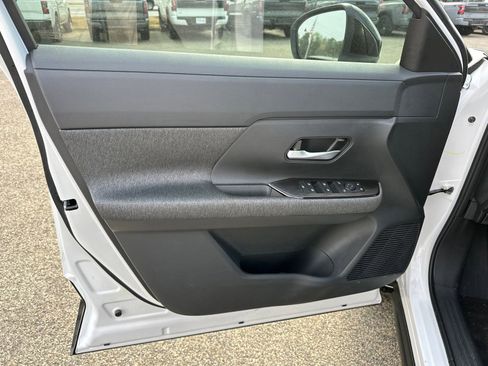 New 2026 Nissan Kicks SV FWD image 6