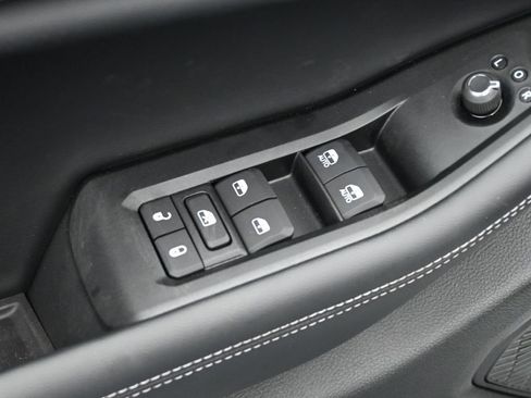 New 2025 Jeep Grand Cherokee L Limited w/ Black Appearance Package image 21